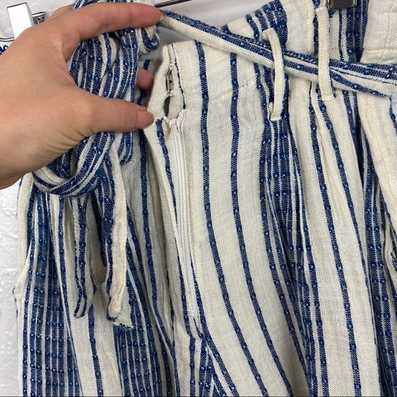 Lulu’s laguna blue and ivory striped highwaist belted shorts XS - Picture 8 of 10
